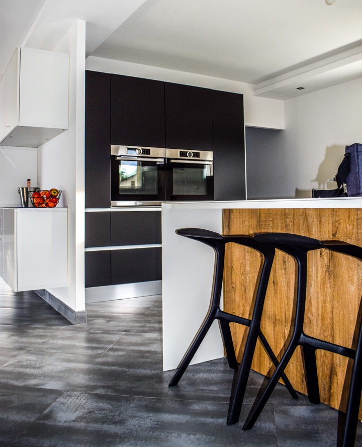 apartment-architecture-cabinets-533157-web-ready